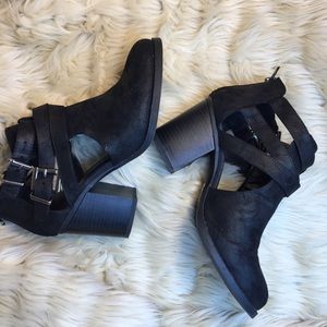 Unr8ted Black Chunky Open Bootie